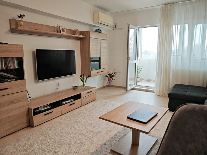 Herastrau, Elena Vacarescu  3 camere